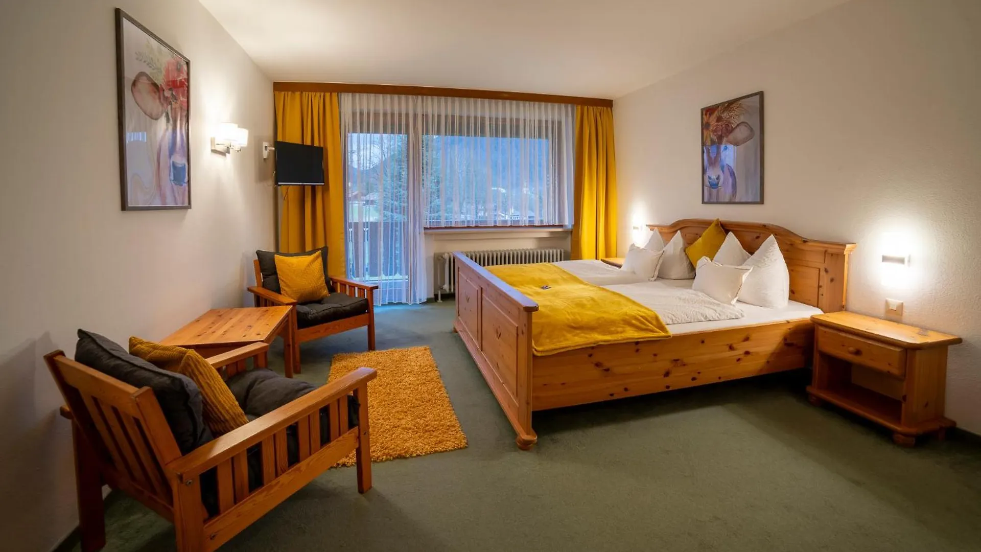 Gaestehaus Beim Schneidersepp Inkl. Chiemgaukarte Ruhpolding Germany