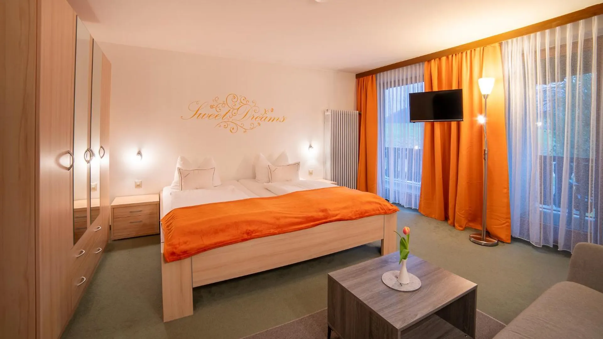 Gaestehaus Beim Schneidersepp Inkl. Chiemgaukarte Ruhpolding Guest house